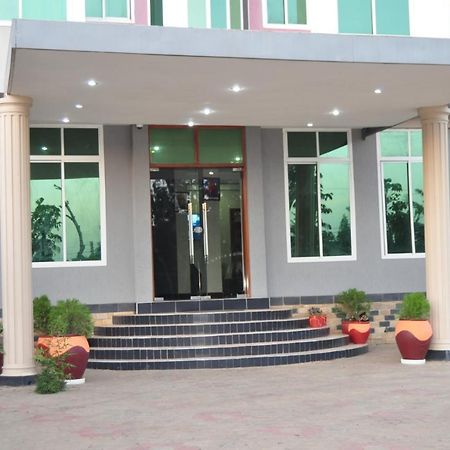 Elanacha Hotel Arusha Esterno foto
